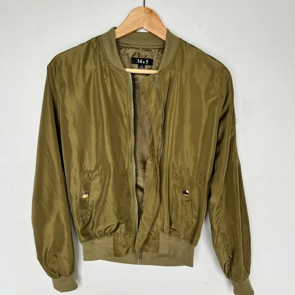 Stylish lightweight coat - Picture 2 of 6